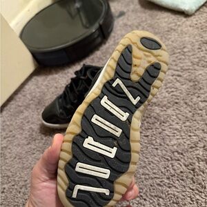 Jordan retro 11 low